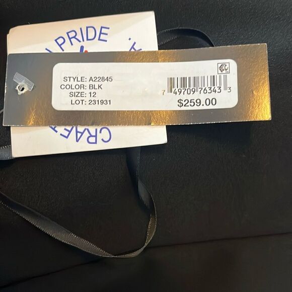 Betsy & Adam A22845 "ARIELLE" SCUBA CREPE RUFFLE SLIT GOWN size 12 - Picture 8 of 8